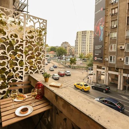 Vintage Elegance, Modern Comfort: 1Br Apartment Overlooking Calea Victoriei Bucarest Esterno foto